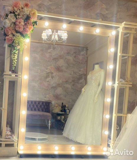 Арка свадебная с цветами