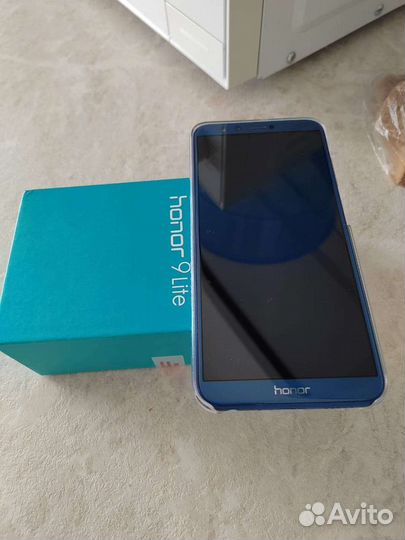 Телефон Honor 9 lite