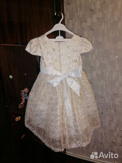 Платье для девочки праздничное
