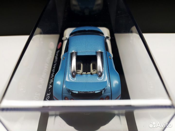 1:43 Bugatti Veyron