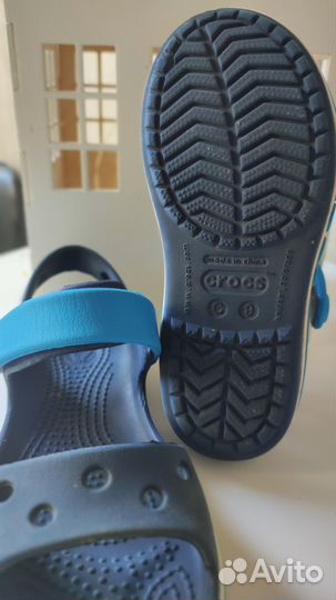 Сандалии crocs