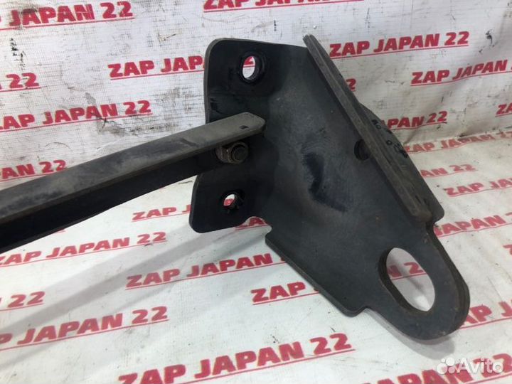 Петля буксировочная задняя Mitsubishi Airtrek CU4W