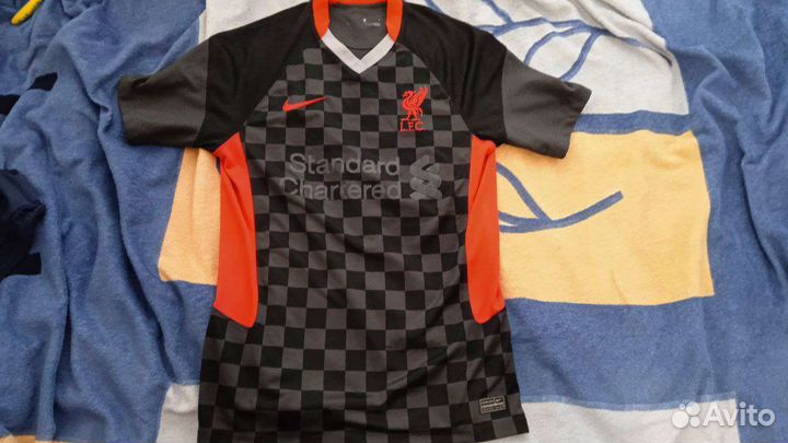 Футбольная форма Nike Liverpool
