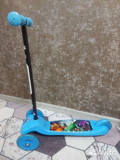 Самокат детский трехколесный