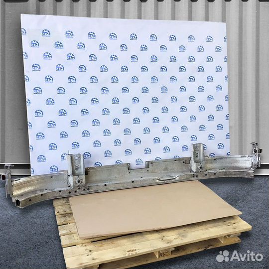 Усилитель бампера Volvo FH