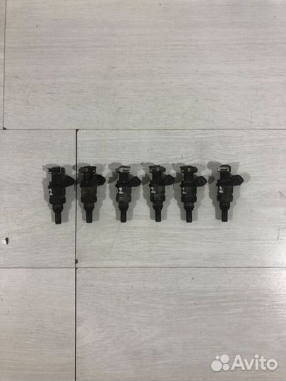 Топливная форсунка BMW X3 e83 2.5 ат 256S5