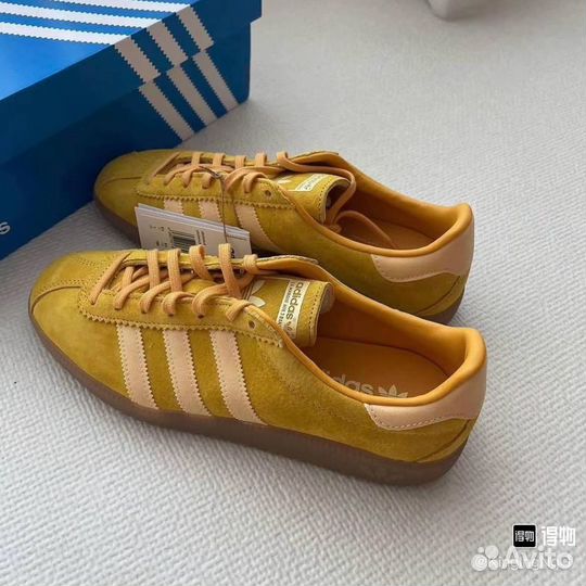 Кроссовки Adidas Originals Bermuda 'Yellow'