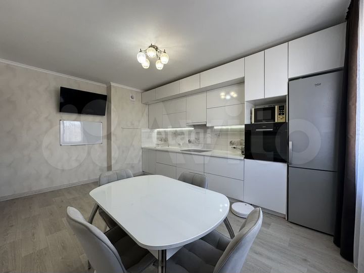 3-к. квартира, 80 м², 16/18 эт.