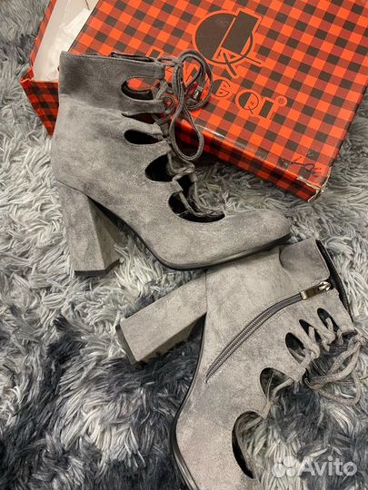 Туфли ботильоны