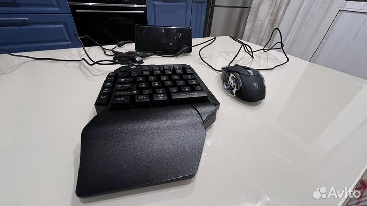 Геймпад для смартфона