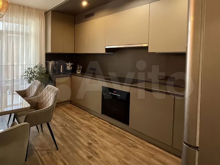 3-к. квартира, 81,8 м², 5/20 эт.