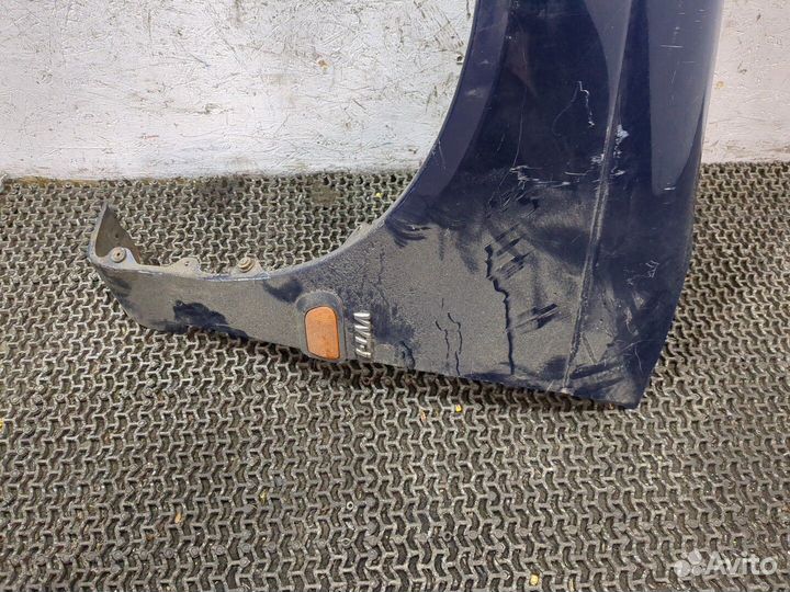 Крыло Toyota Avensis 1, 2001