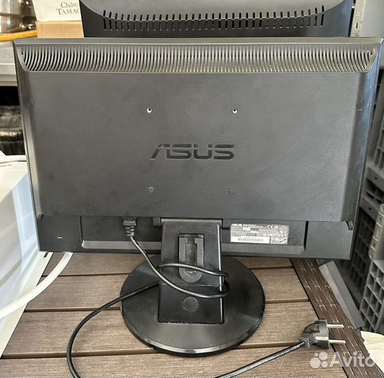 Монитор asus