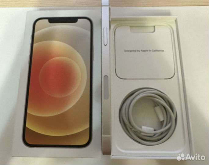 iPhone 12, 64 ГБ