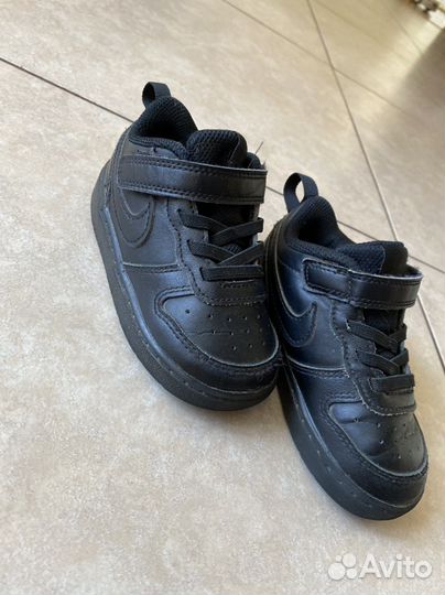 Кроссовки детские nike