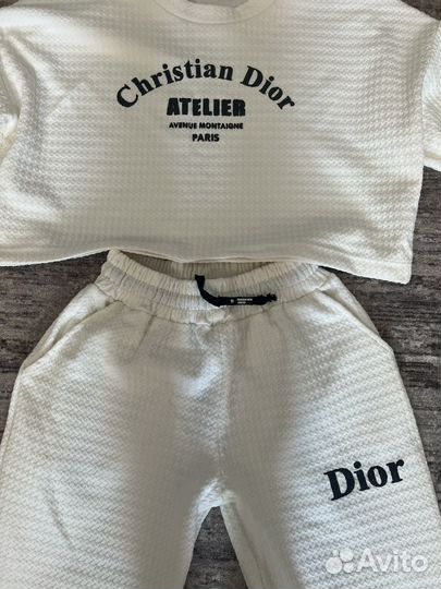 Спортивный костюм женский новый