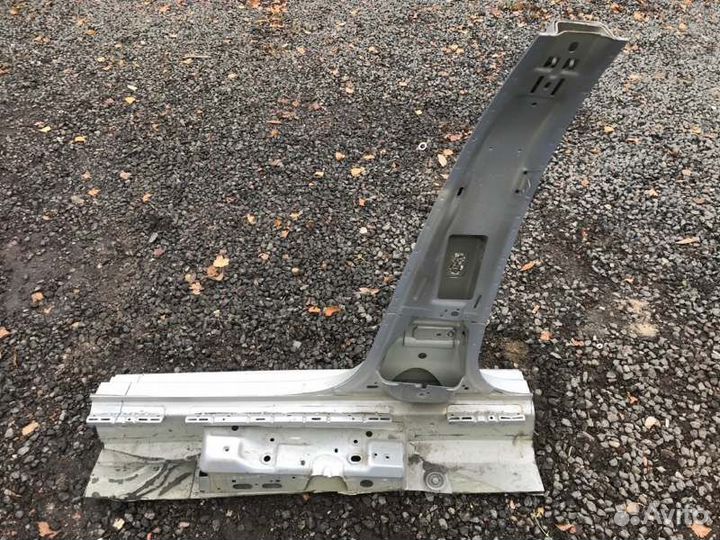 Порог кузова правый Skoda Octavia 1.6 cwva 2018