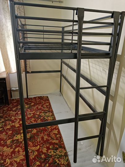 Двухъярусная кровать металлическая бу