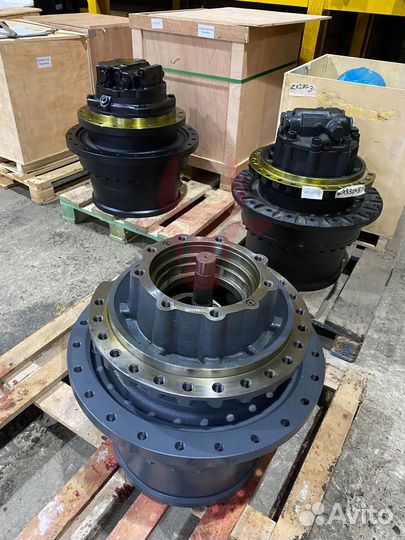 Редуктор хода Hitachi 4447928