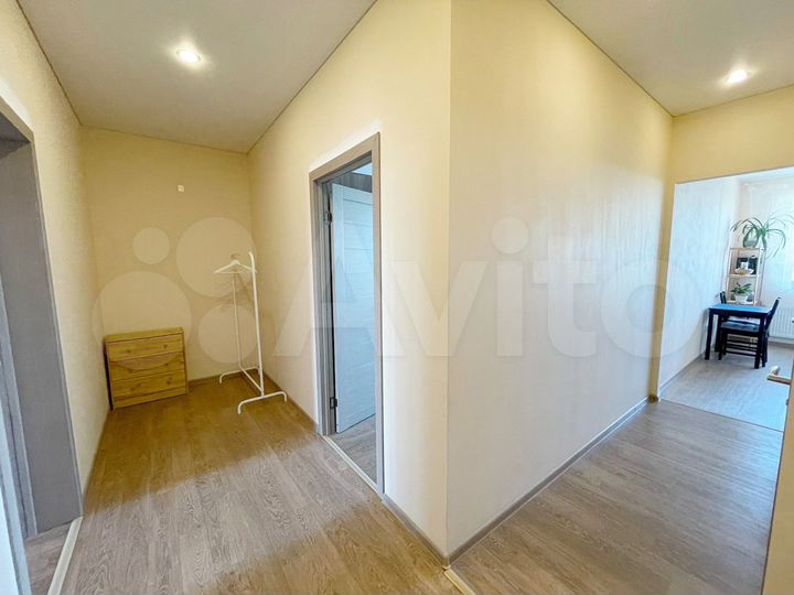 2-к. квартира, 62 м², 8/8 эт.