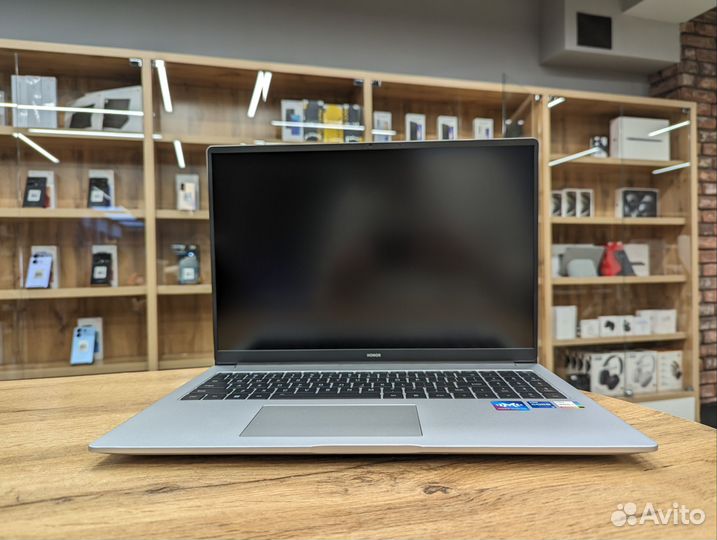 Honor MagicBook X16 Pro (I5 13500H, 16/512GB)
