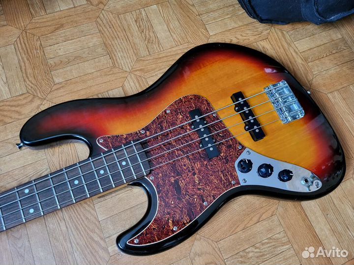 2010 Tokai Jazz Bass JB 62 Lefty Sunburst