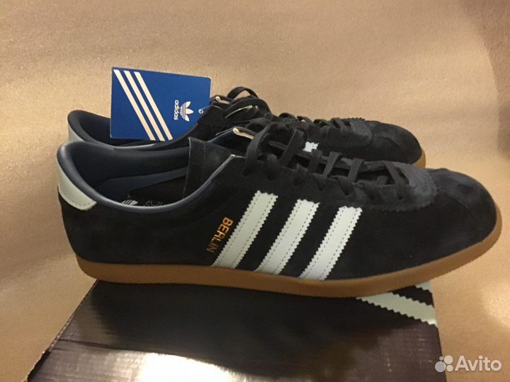 Adidas store berlin cq2754