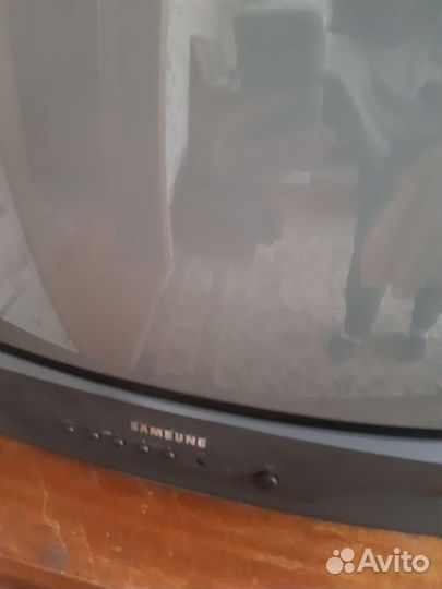 Телевизор samsung