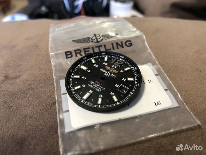 Циферблат breitling