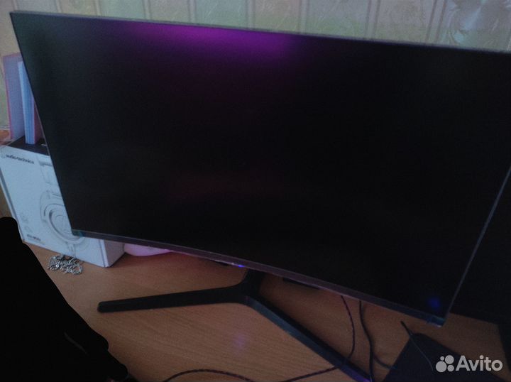 Монитор Samsung 27 изогнутый VA, 2560x1440, 144hz