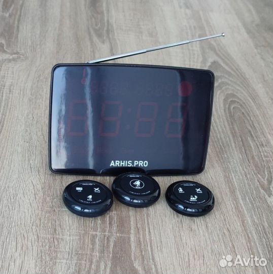 Влагозащищенная кнопка вызова официанта и табло