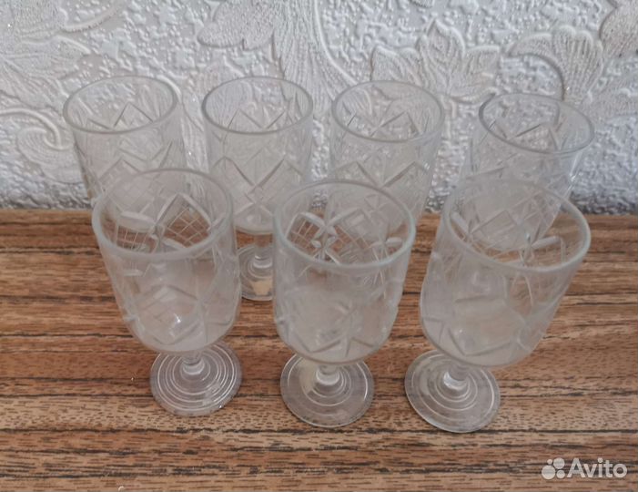 Рюмки хрустальные 7 штук