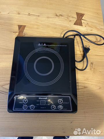 Электрическая настольная плитка Maxwell MW-1918 BK