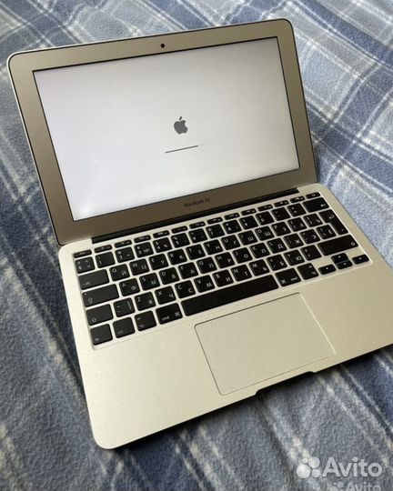 Apple MacBook Air. 11' mid 2012