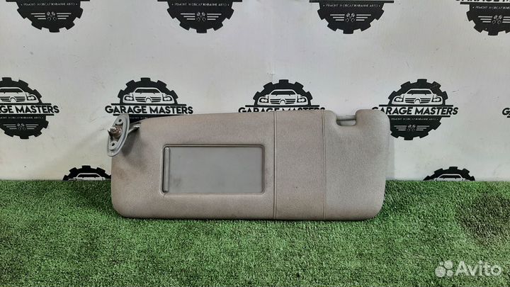 Гозырек солнцезащитный с зеркалом левый BMW 5 E34