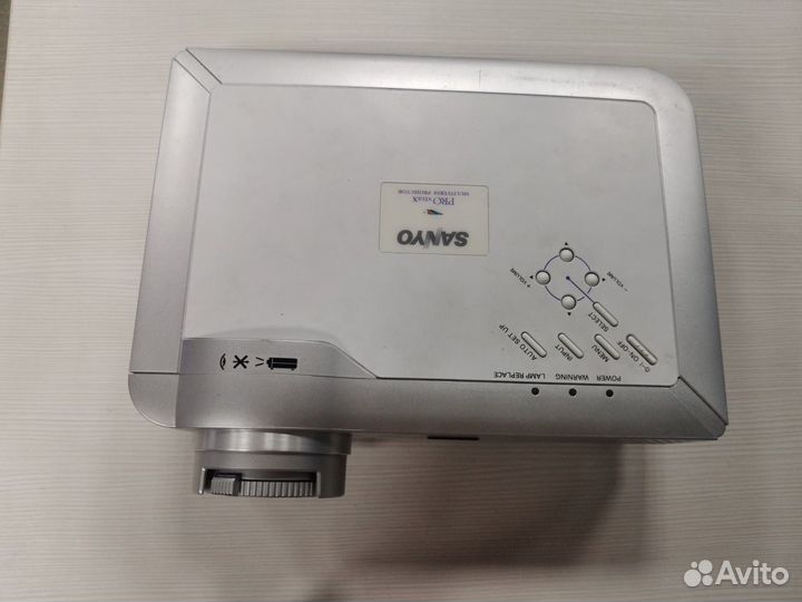 Проектор Sanyo PLC-XU83