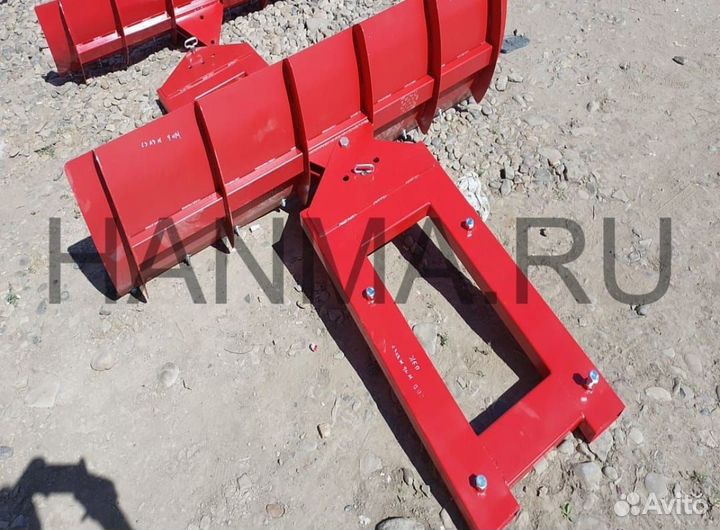 Отвал для снега на вилочный погрузчик 1,75м