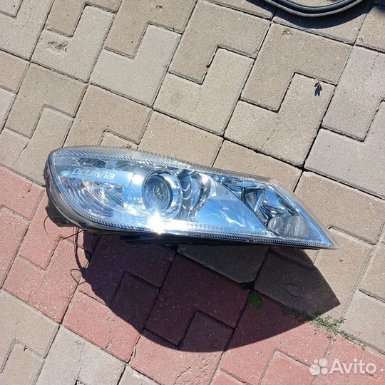 Skoda octavia a5 фара правая
