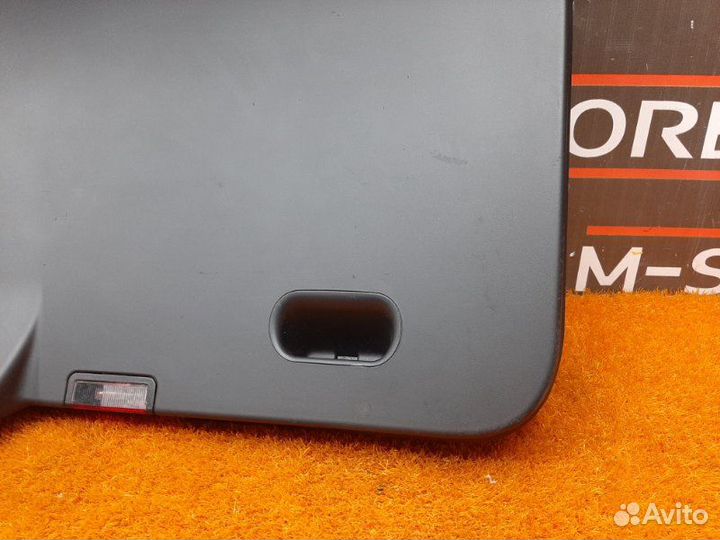 Обшивка двери багажника Bmw X3 E83 M54B25 (256S5)