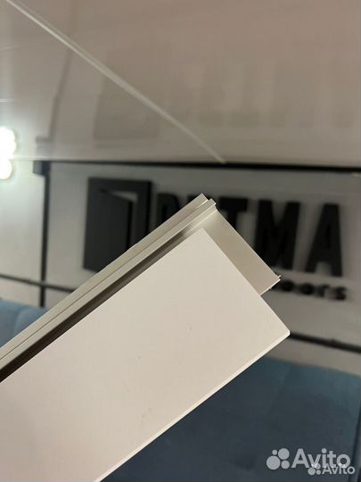 Плинтус скрытого монтажа