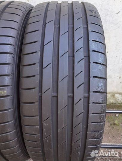 Kumho Ecsta PS71 235/45 R18 98Y