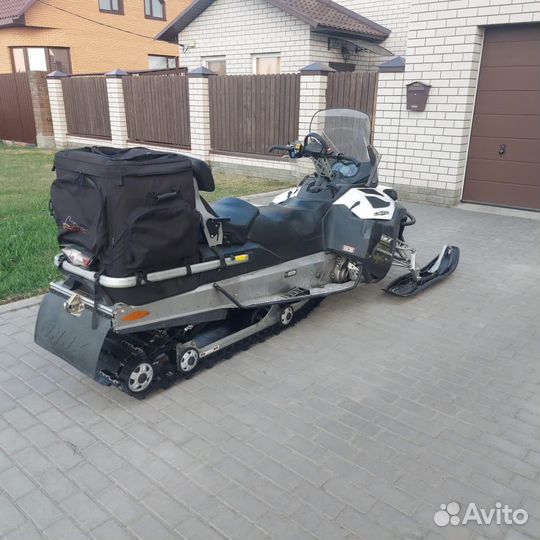 Продам снегоход BRP