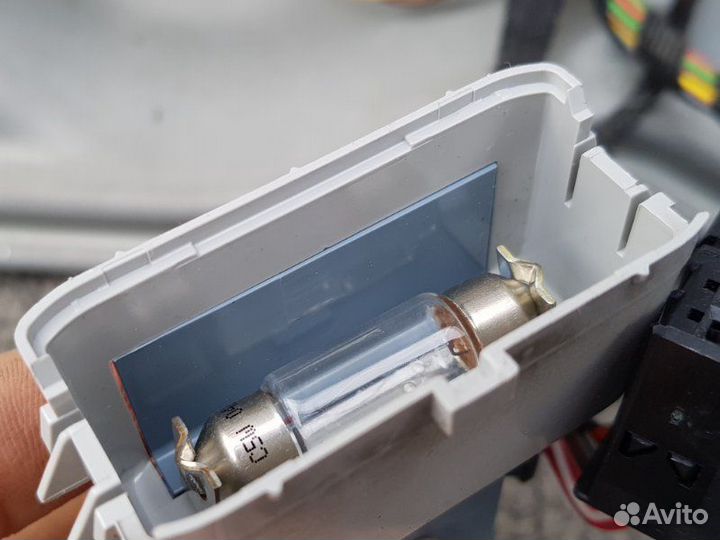 Стеклоподъемник передний правый Skoda Octavia 2