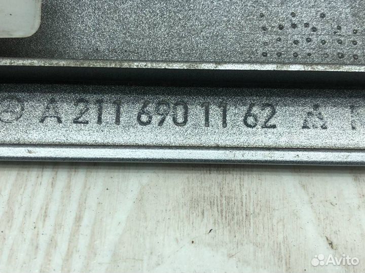 Молдинги дверей Mercedes W211