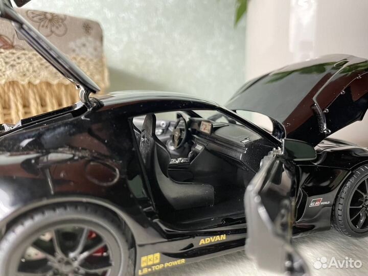 Модель автомобиля Toyota Supra 1:24 металл