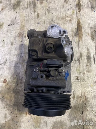 Компрессор кондиционера Mercedes-Benz C-Class W203