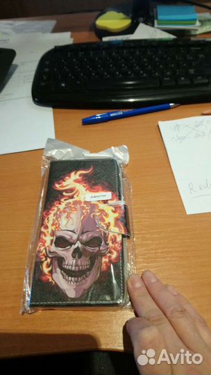 Чехол - книжка новый на телефон Redmi note 9