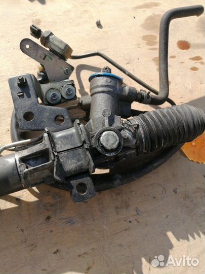 Рулевая рейка Nissan Serena C24 QR20