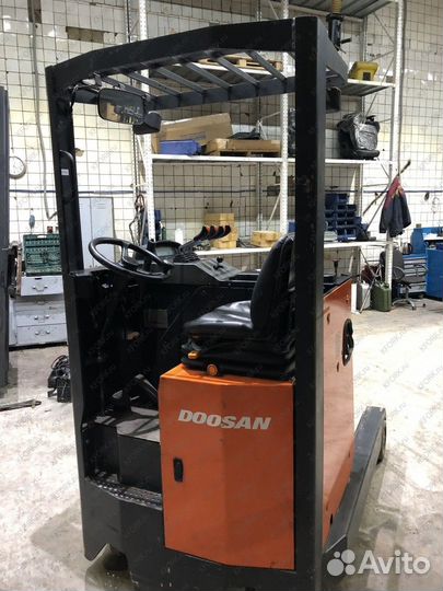 Водитель электроштабелер