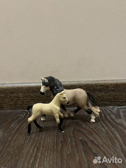 Фигурки лошадей schleich